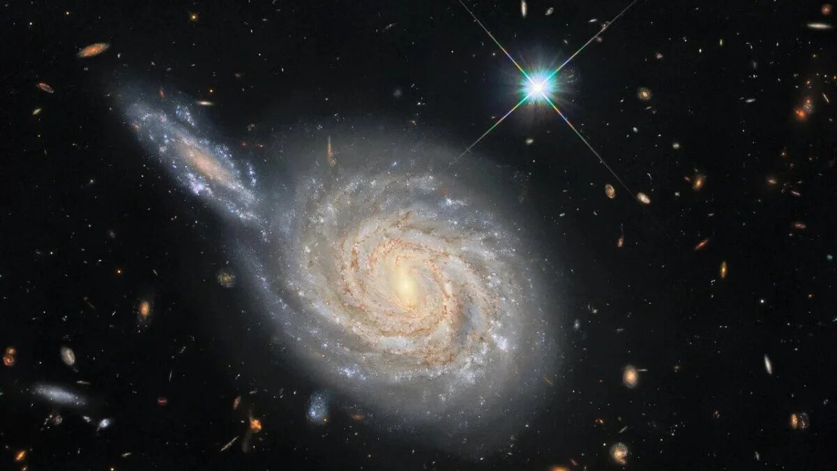 Galaxia NGC 105