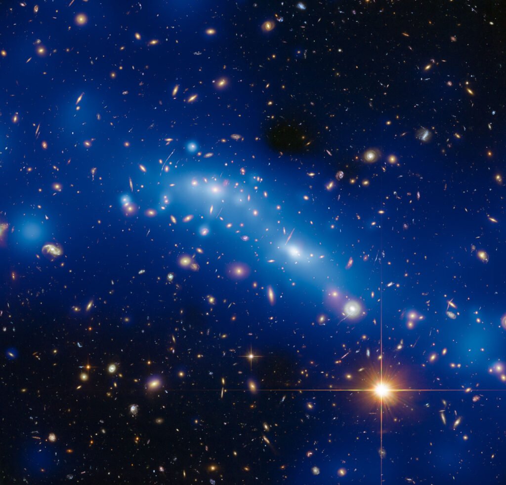 El cúmulo de galaxia MACS J0416 y la materia oscura